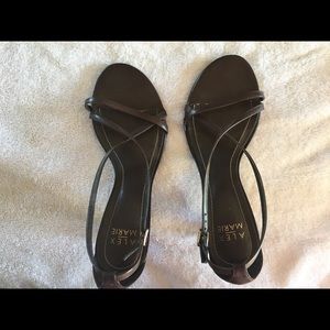 Cute, versatile Strap sandals. Gently worn.